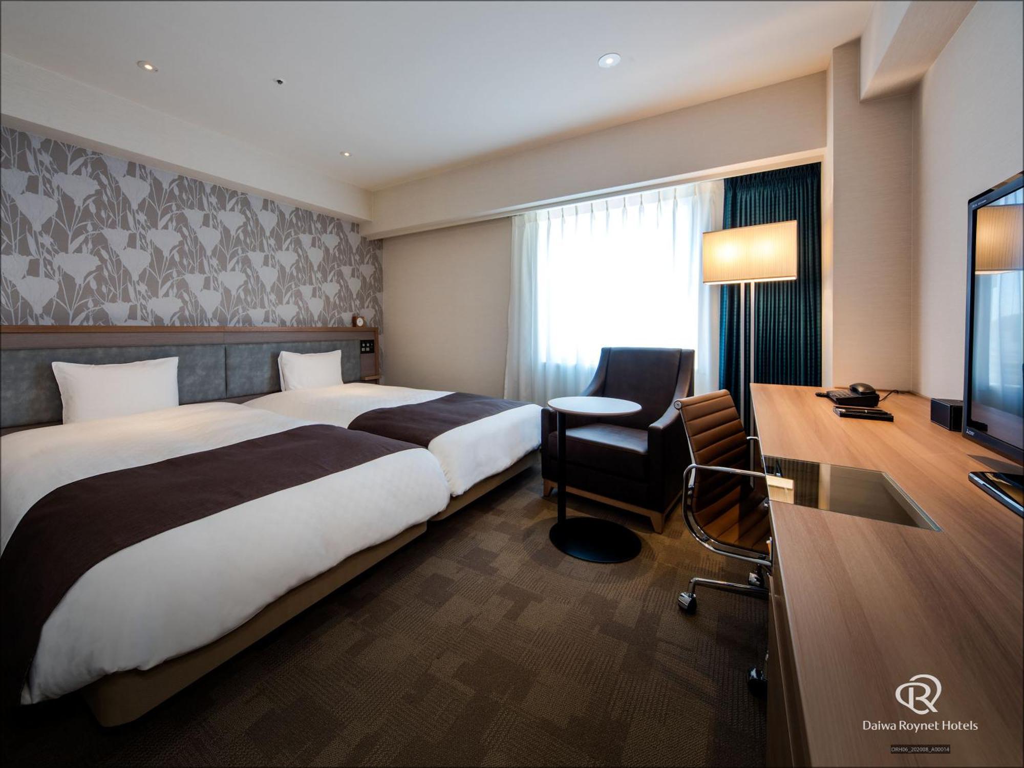 Daiwa Roynet Hotel Tokushima Ekimae Exterior foto